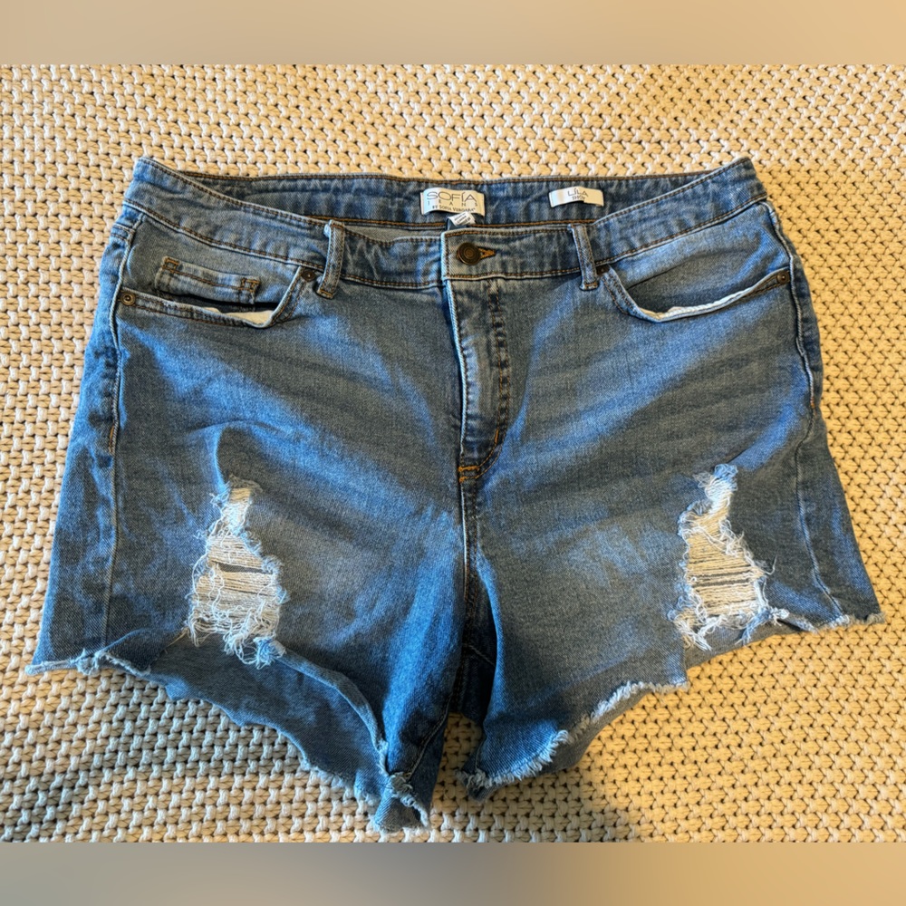 Sofia Jean Shorts